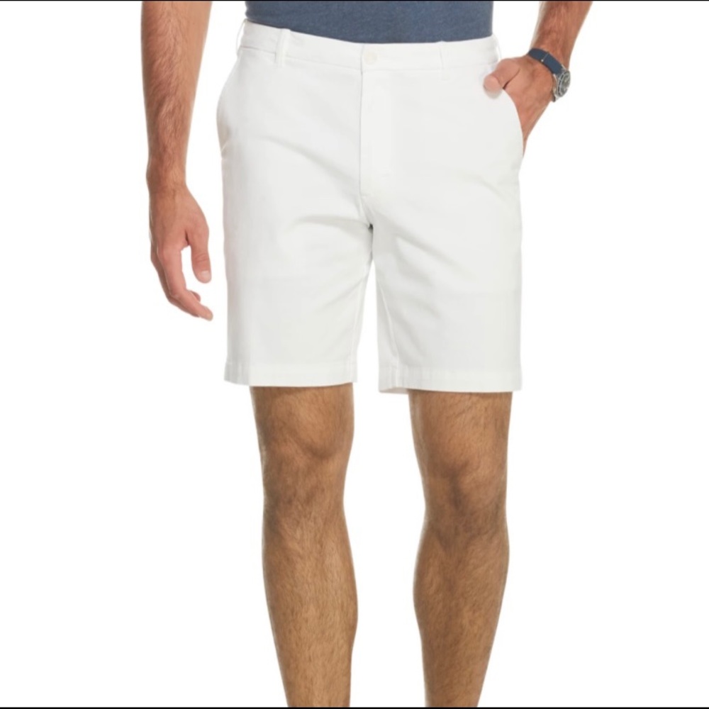 IZOD shorts 😎